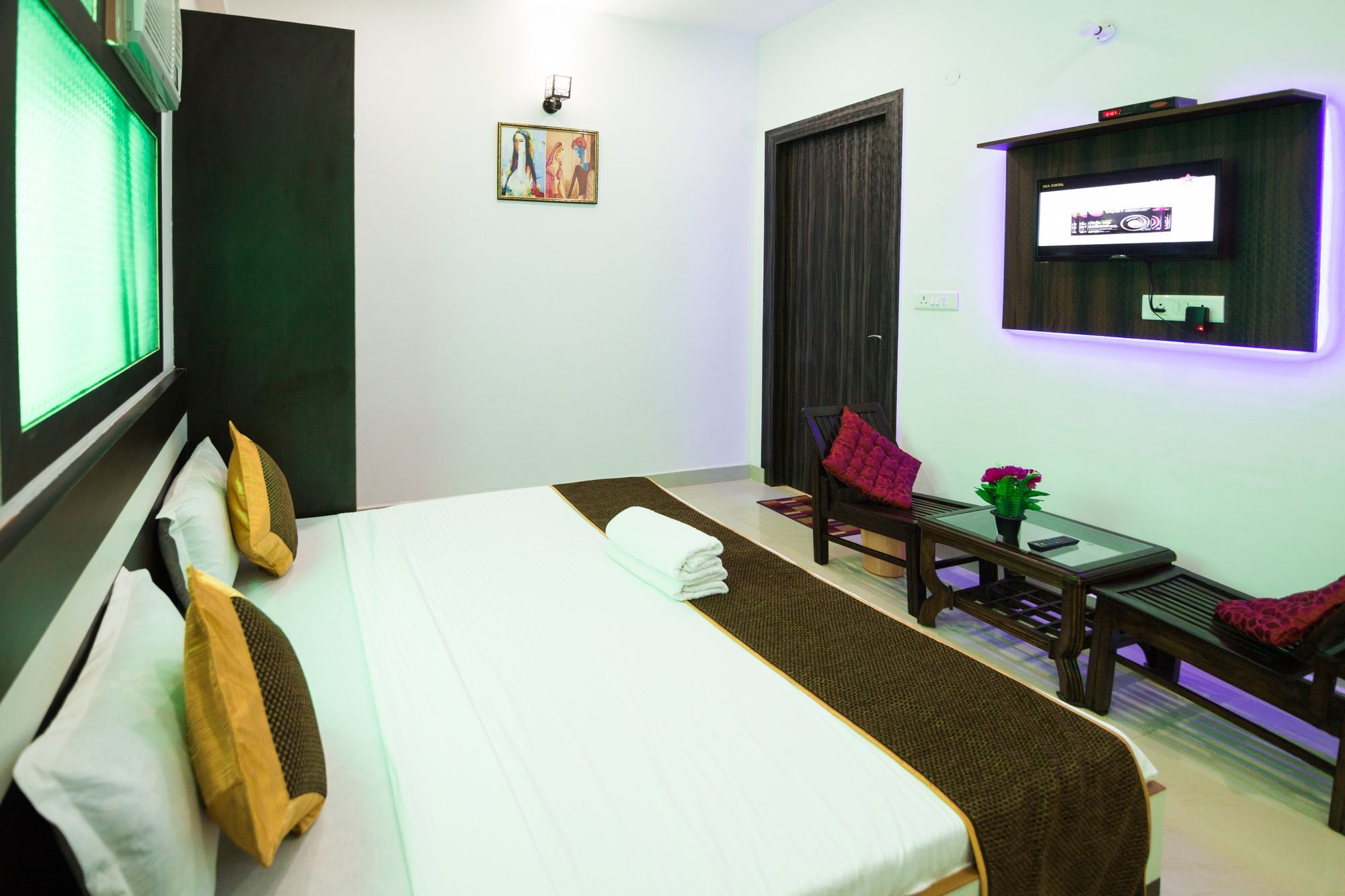 Hotel Taj Niwas Агра Экстерьер фото