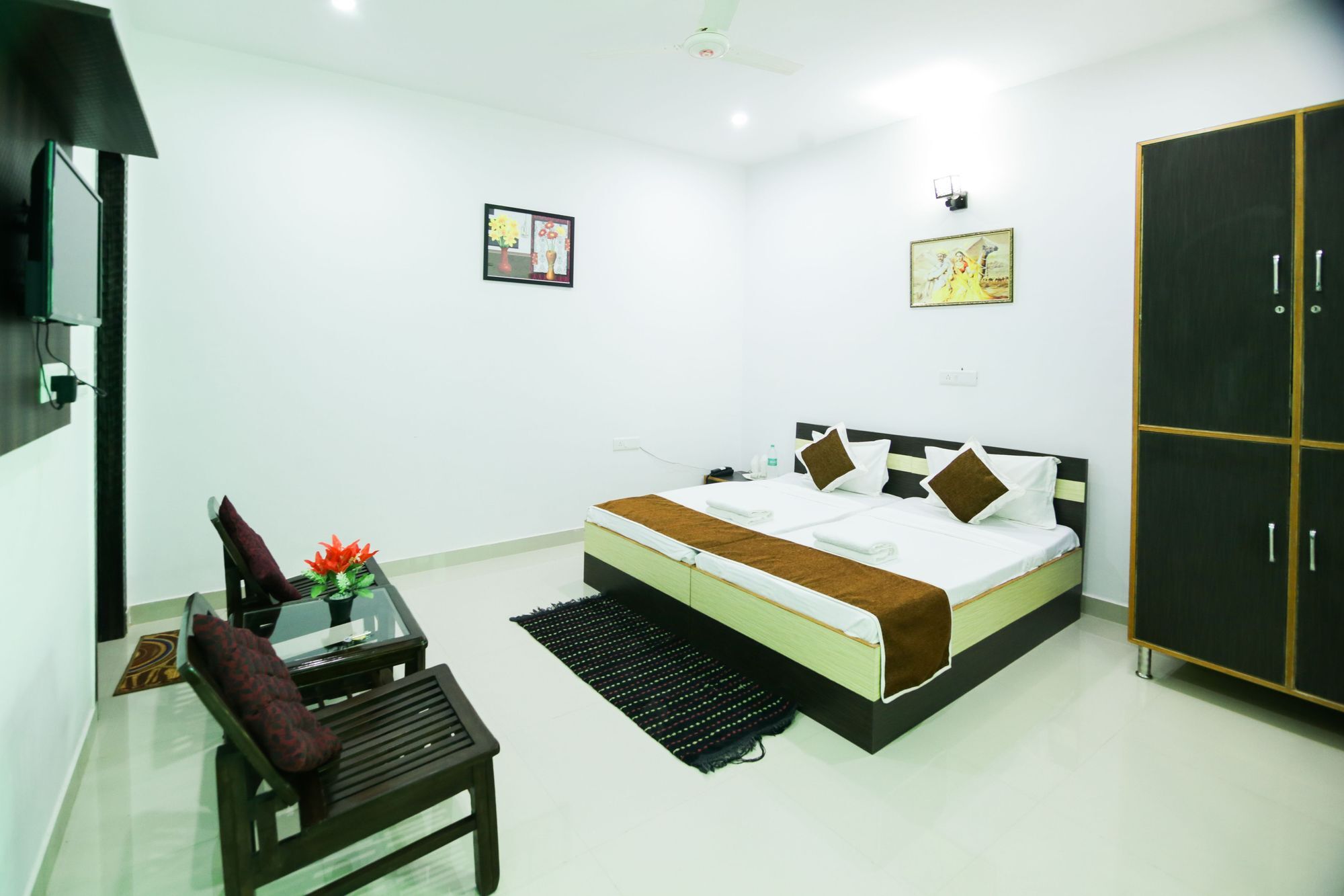 Hotel Taj Niwas Агра Экстерьер фото
